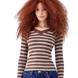 NWOT BDG Urban Outfitters Striped Shannen V-Neck Ribbed Long Sleeve Top